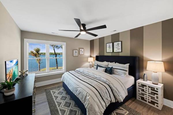 Channel Marker by Stay Lake Norman