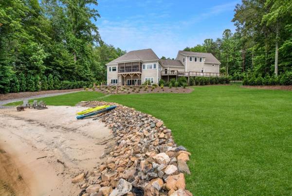 Bridlewood Cove by Stay Lake Norman