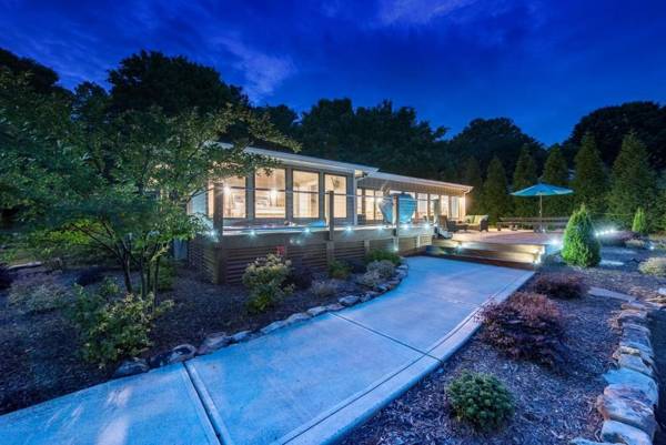 Lake Norman Breakaway at Stay Lake Norman