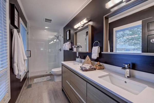 Southern Sunrise by Stay Lake Norman