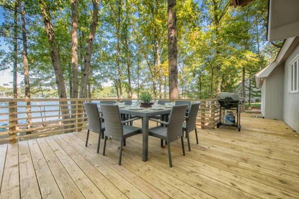 No Wake Zone by Stay Lake Norman