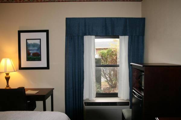 Hampton Inn Mount Airy