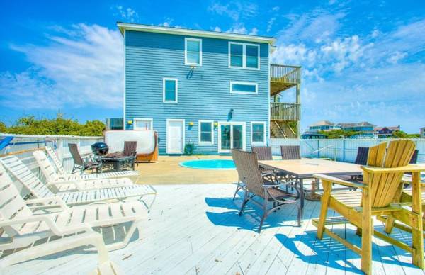 6170 - Poolside Paradise