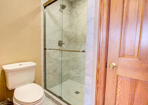 NHSP1A - The Crab House