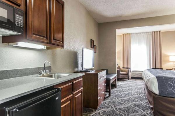 Comfort Suites Pineville - Ballantyne Area