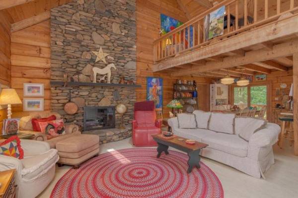 Whispering Creek at DuPont