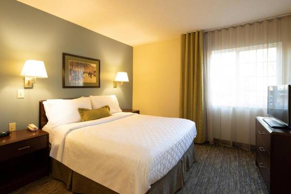 Candlewood Suites Raleigh Crabtree an IHG Hotel