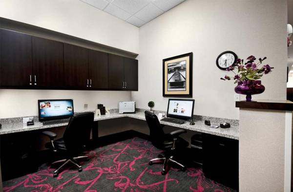 Workspace - Hampton Inn & Suites - Raleigh Downtown