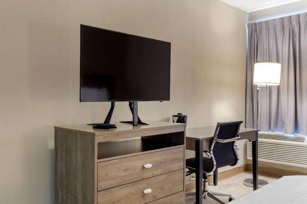 Workspace - Suburban Extended Stay Hotel