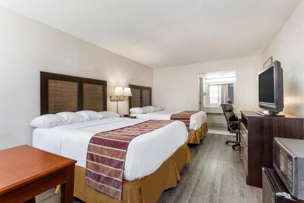 Days Inn & Suites by Wyndham Rocky Mount Golden East