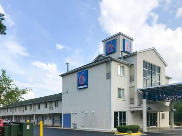 Motel 6-Statesville NC