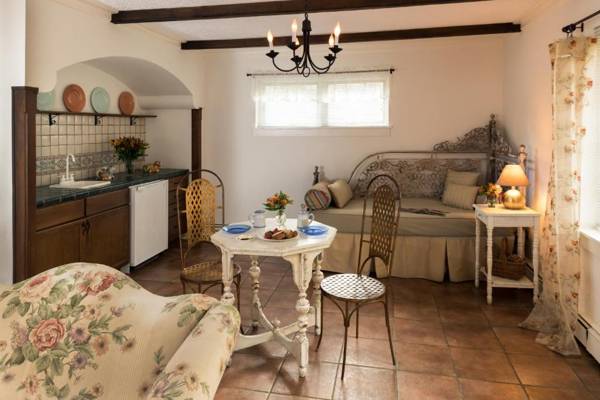 The Yellow House on Plott Creek