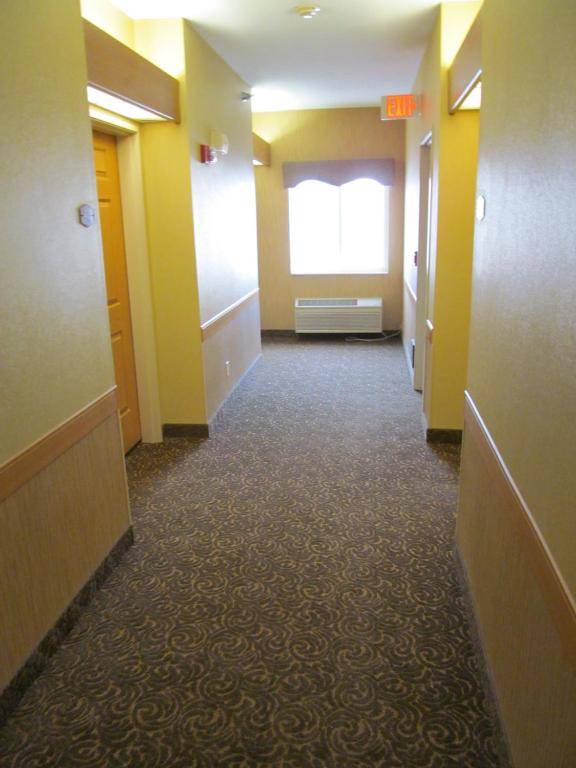 Expressway Suites of Bismarck