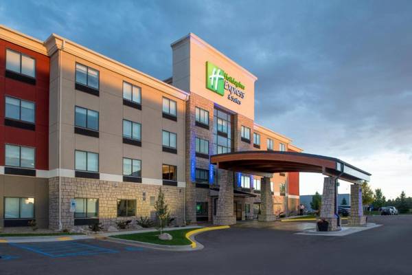 Holiday Inn Express Hotel & Suites Bismarck an IHG Hotel