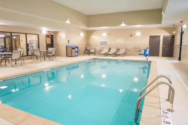 Candlewood Suites Fargo South-Medical Center an IHG Hotel