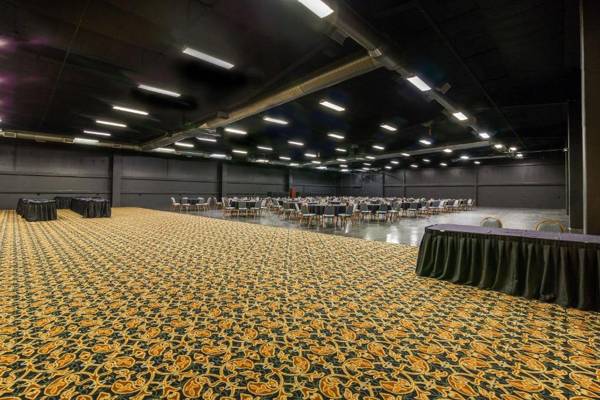 Clarion Hotel Convention Center