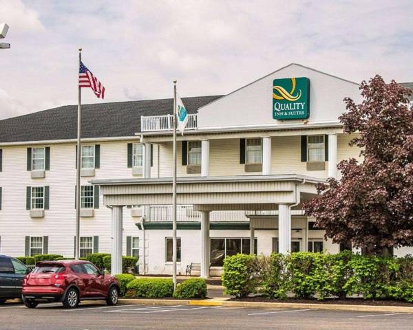 Quality Inn & Suites Bellville - Mansfield