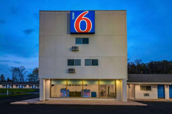 Motel 6 Bellville OH