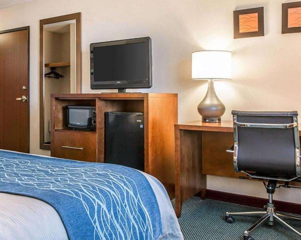 Workspace - Comfort Inn Bluffton