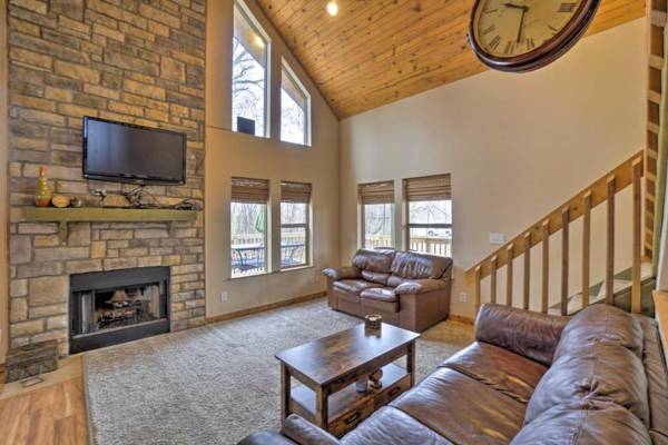 Spacious Buckeye Lake Home with Fire Pit and Deck