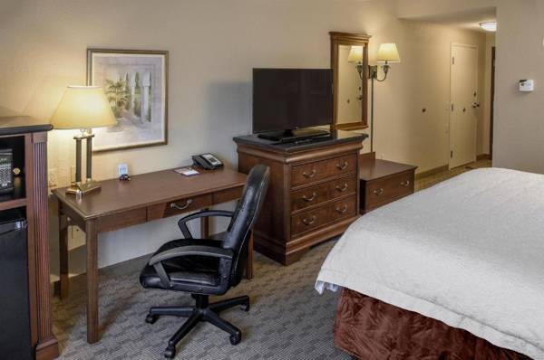 Workspace - Hampton Inn & Suites Youngstown-Canfield