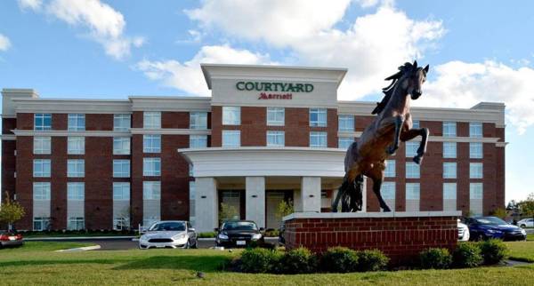 Courtyard by Marriott Youngstown Canfield