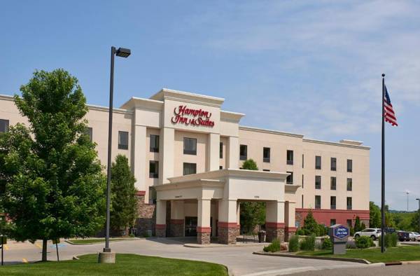 Hampton Inn & Suites Canton