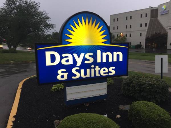 Days Inn & Suites by Wyndham Cincinnati North