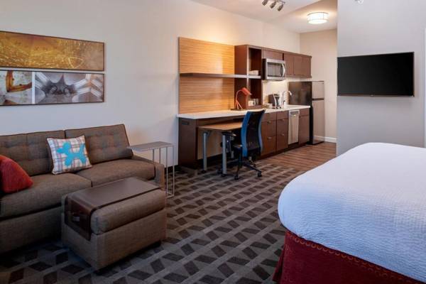 Workspace - TownePlace Suites by Marriott Cleveland Solon