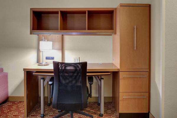 Workspace - MainStay Suites Columbus Worthington