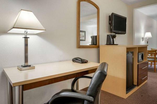 Workspace - Quality Inn & Suites South/Obetz