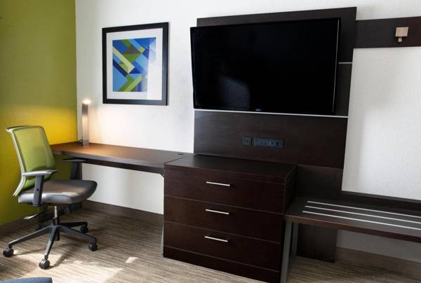 Workspace - Holiday Inn Express Hotel & Suites Dayton-Huber Heights an IHG Hotel