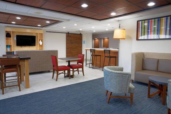 Holiday Inn Express Hotel & Suites Dayton-Huber Heights an IHG Hotel