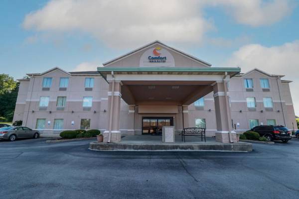 Comfort Inn & Suites Dayton