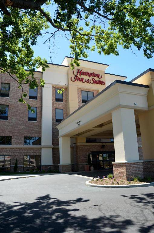 Hampton Inn & Suites - Elyria OH