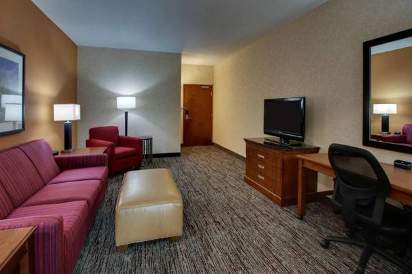 Workspace - Drury Inn & Suites Findlay