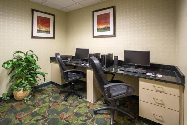 Workspace - Holiday Inn Express Hotel & Suites Columbus Airport an IHG Hotel