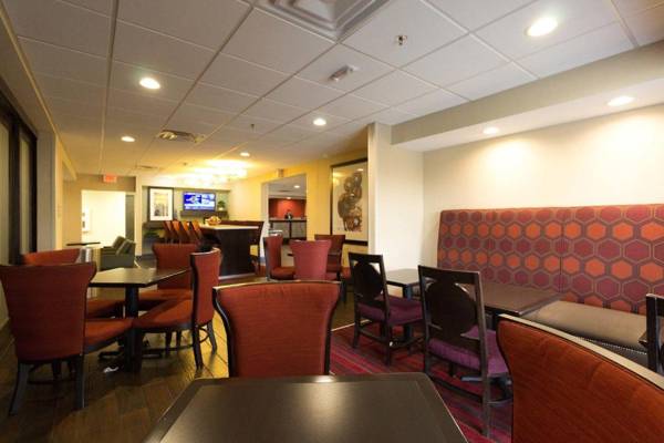 Hampton Inn Columbus-South