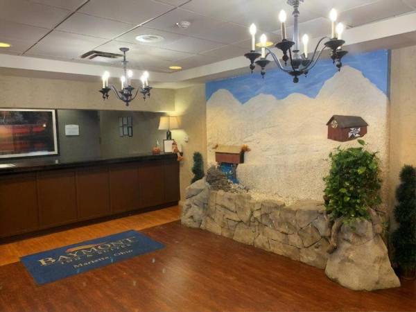 Baymont Inn & Suites