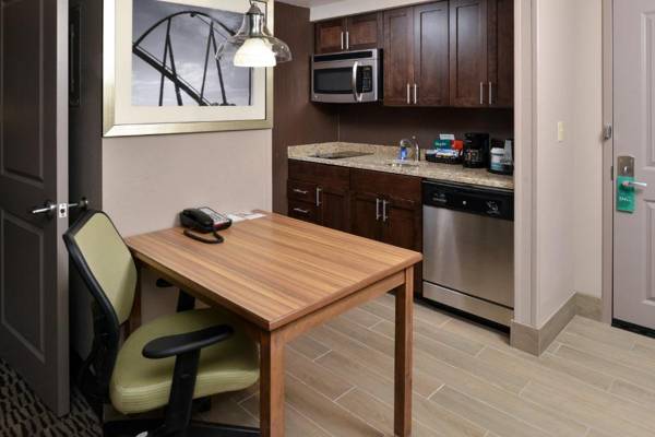 Workspace - Homewood Suites by Hilton Cincinnati/Mason