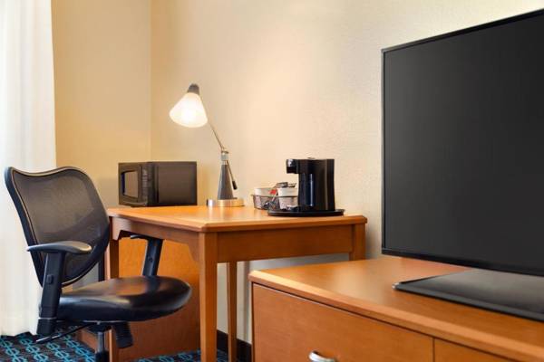 Workspace - Fairfield Inn & Suites by Marriott Toledo Maumee