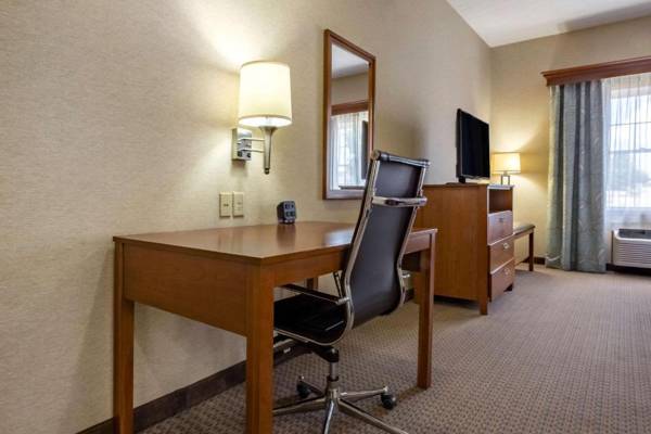 Workspace - Comfort Suites Hotel and Conference Center