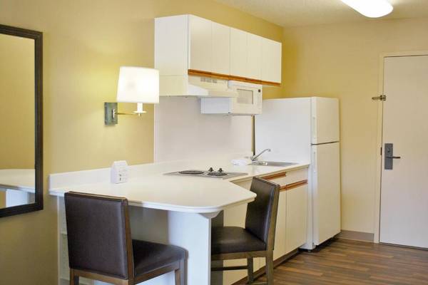 Extended Stay America Suites - Cleveland - Airport - North Olmsted