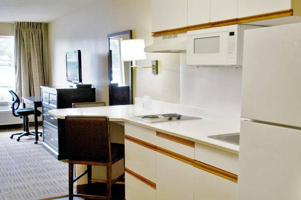 Extended Stay America Suites - Cleveland - Airport - North Olmsted