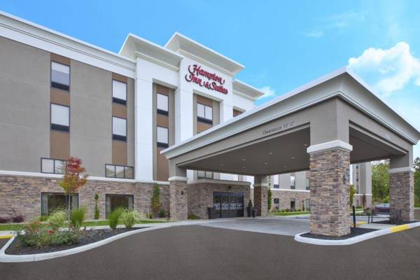 Hampton Inn & Suites Oakwood Village-Cleveland