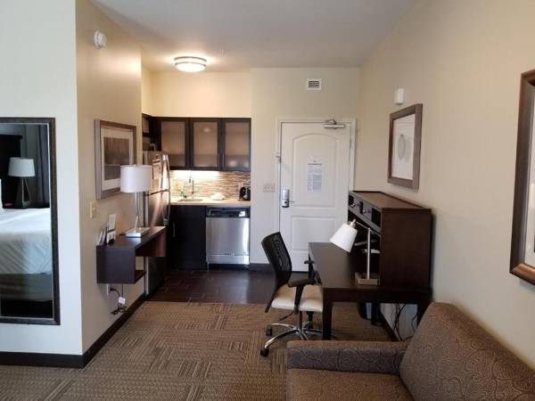 Workspace - Staybridge Suites Toledo - Rossford - Perrysburg an IHG Hotel