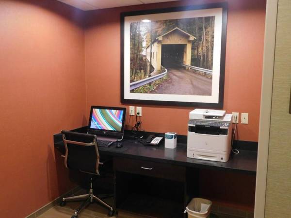 Workspace - Comfort Inn Saint Clairsville