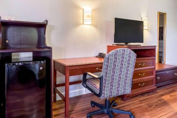 Workspace - Motel 6-Springfield OH