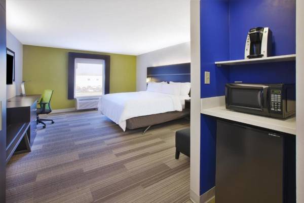 Holiday Inn Express Tiffin an IHG Hotel