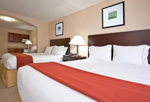 Holiday Inn Express Hotel & Suites Tipp City an IHG Hotel